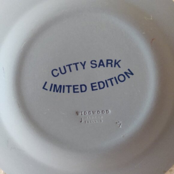 3 Wedgwood plates, cutty sark ship! - Picture 6 of 16